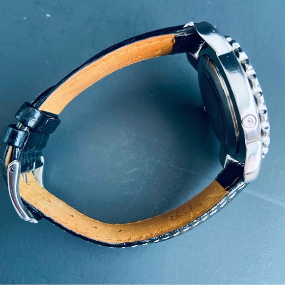 ESQ (MOVADO) SWISS QUARTZ SUBMERSIBLE WATCH - Picture 7 of 10